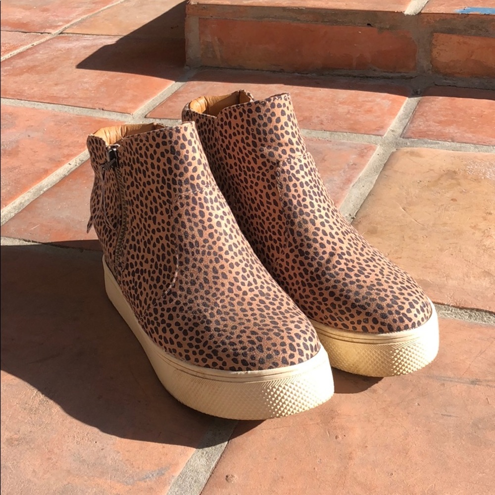 Leopard Sneakers with Zipper